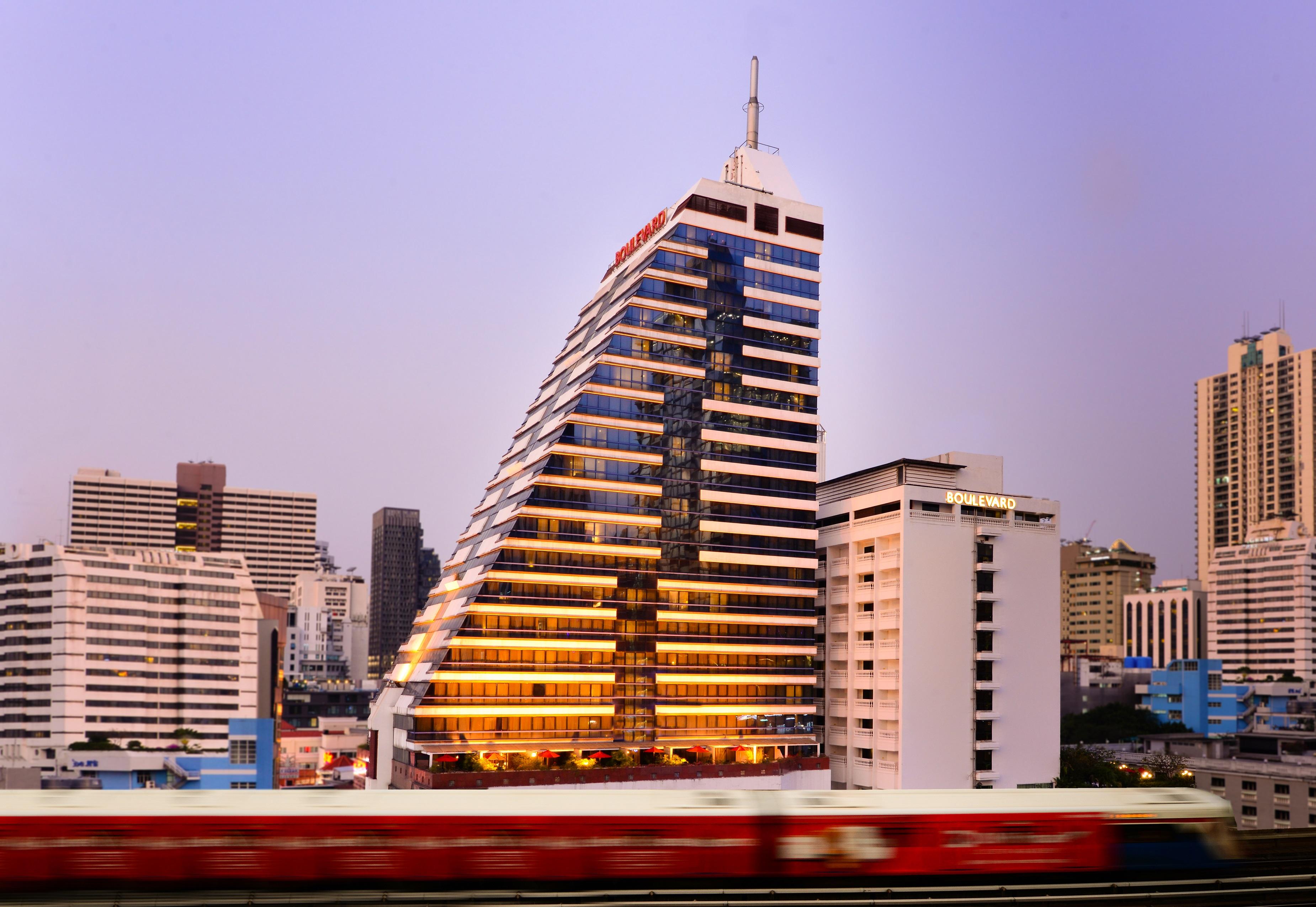 Nh Bangkok Sukhumvit Boulevard Εξωτερικό φωτογραφία The Royal Paragon Hotel