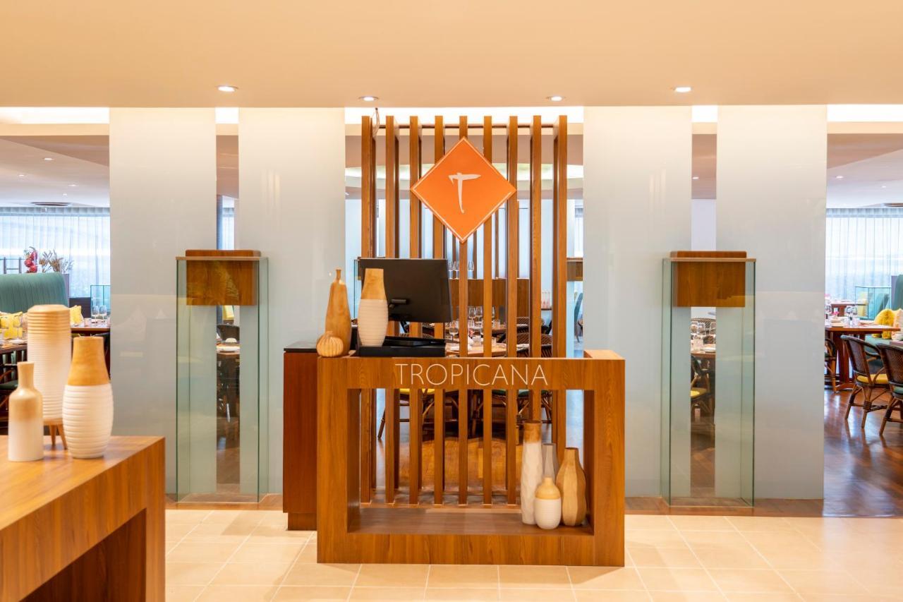 Nh Bangkok Sukhumvit Boulevard Εξωτερικό φωτογραφία Reception desk at the hotel
